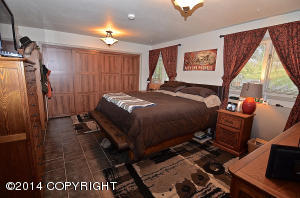 7601 Evander Dr, Anchorage, AK 99518 photo 11