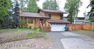 7601 Evander Dr, Anchorage, AK 99518 photo 1
