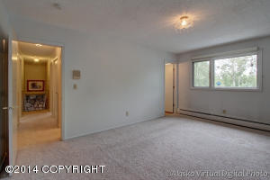 5216 E 42nd Ave, Anchorage, AK 99508 photo 22