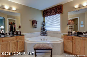 13844 Vasili Dr, Eagle River, AK 99577 photo 8