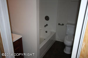 8251 Berry Patch Dr, Anchorage, AK 99502 photo 5