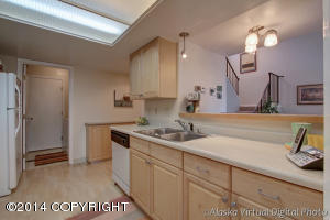 2104 Dawnlight Ct, Anchorage, AK 99501 photo 12