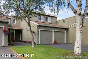 2104 Dawnlight Ct, Anchorage, AK 99501 photo 1