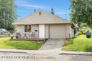 2410 E 27th Ave, Anchorage, AK 99508 photo 1