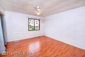 244 Creekside St, Anchorage, AK 99504 photo 13