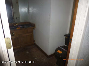 4111 Raspberry Rd, Anchorage, AK 99502 photo 6