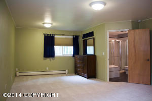 5010 Seton Cir, Anchorage, AK 99508 photo 13