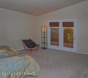 8934 Claridge Pl, Anchorage, AK 99507 photo 2