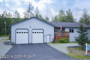 22950 Skyview Ave, Chugiak, AK 99567 photo 3