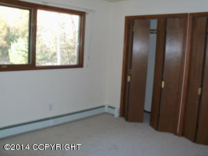 11131 Fireball St, Eagle River, AK 99577 photo 17