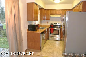 8170 Evans Cir, Anchorage, AK 99507 photo 5