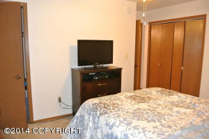 8170 Evans Cir, Anchorage, AK 99507 photo 9