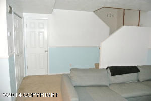 8170 Evans Cir, Anchorage, AK 99507 photo 3