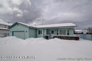 1106 Pine St, Anchorage, AK 99508 photo 2