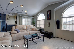 8733 Cross Pointe Loop, Anchorage, AK 99504 photo 10