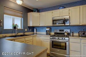 8733 Cross Pointe Loop, Anchorage, AK 99504 photo 14