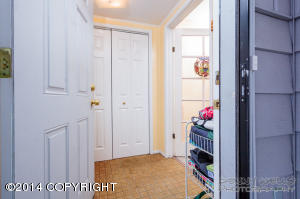 6631 E 9th Ave, Anchorage, AK 99504 photo 2