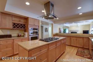 2425 Susitna Dr, Anchorage, AK 99517 photo 3