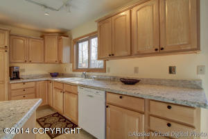 2530 Maylen Cir, Anchorage, AK 99516 photo 12