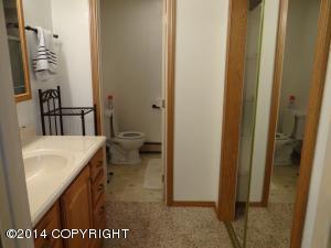 8411 E 12th Ct, Anchorage, AK 99504 photo 24