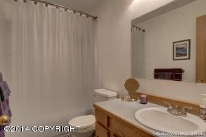 8632 Cross Pointe Loop, Anchorage, AK 99504 photo 14