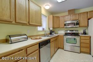 8632 Cross Pointe Loop, Anchorage, AK 99504 photo 6