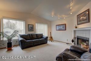 8632 Cross Pointe Loop, Anchorage, AK 99504 photo 3