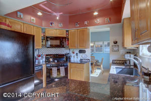 2810 Chesapeake Ave, Anchorage, AK 99516 photo 8