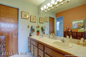 2810 Chesapeake Ave, Anchorage, AK 99516 photo 17