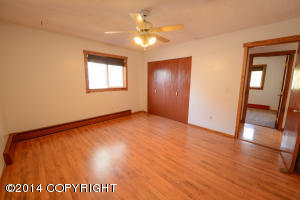 1715 Orca Pl, Anchorage, AK 99501 photo 12