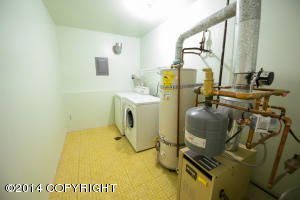 1715 Orca Pl, Anchorage, AK 99501 photo 19