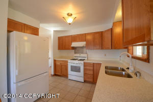1715 Orca Pl, Anchorage, AK 99501 photo 6