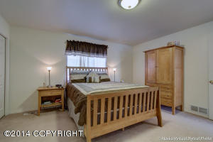 19045 Trail Bay Dr, Eagle River, AK 99577 photo 16