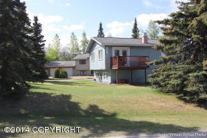 18051 Teklanika Dr, Eagle River, AK 99577 photo 3