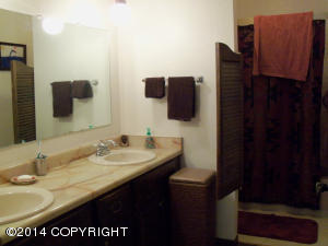 10007 Chickaloon St, Eagle River, AK 99577 photo 9