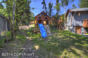 17530 Baronoff Ave, Eagle River, AK 99577 photo 4