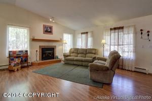 17506 Baronoff Ave, Eagle River, AK 99577 photo 4