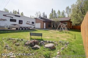 17506 Baronoff Ave, Eagle River, AK 99577 photo 2