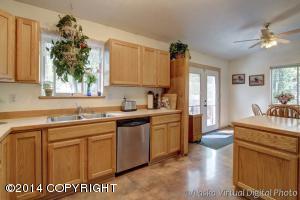 17506 Baronoff Ave, Eagle River, AK 99577 photo 11