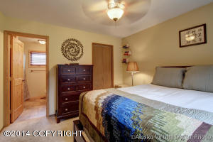 9227 Geese Cir, Eagle River, AK 99577 photo 18