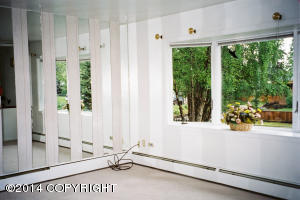 8233 Loganberry St, Anchorage, AK 99502 photo 5