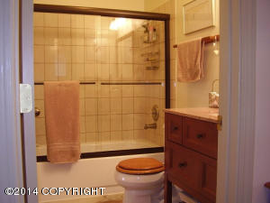8461 Ridgeway Ave, Anchorage, AK 99504 photo 12