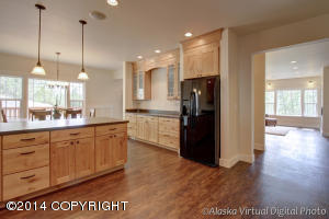 9140 Wallace St, Eagle River, AK 99577 photo 13