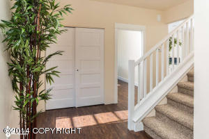 9140 Wallace St, Eagle River, AK 99577 photo 8