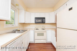 252 Fall Leaf Cir, Anchorage, AK 99504 photo 8