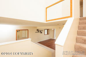 252 Fall Leaf Cir, Anchorage, AK 99504 photo 3