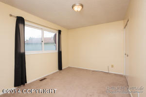 252 Fall Leaf Cir, Anchorage, AK 99504 photo 12