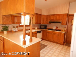 8200 Opal Dr, Anchorage, AK 99502 photo 7