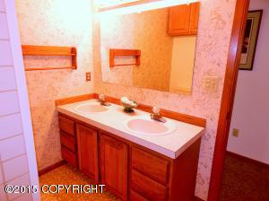 8200 Opal Dr, Anchorage, AK 99502 photo 11