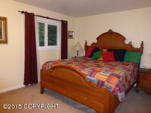 19005 Elnora Ln, Eagle River, AK 99577 photo 10